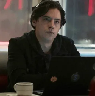 ☁ 5e676aa9 Jughead Jones Riverdale ジャグヘッド・ジョーンズ, リバーデイル, コール・スプラウス, テレビ番組, 青春ドラマ, 座る telegram sticker