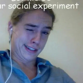 🗝 99b9190d Let me be your social experiment Selfie, Esperimento sociale, Ritratto, Persona, Occhiolino, Espressione facciale telegram sticker