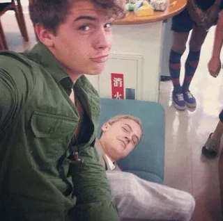 😛 93e1d68f Dylan Sprouse Dylan Sprouse, beroemdheid, acteur, tweeling, humor telegram sticker