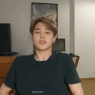 ⛵️ caf1b3d9 SAINT LAURENT человек, мужчина, внутри, одежда, волосы whatsapp sticker