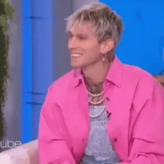 🥥 15aaf50f Machine Gun Kelly person, man, celebrity, male, fashion, entertainment telegram sticker