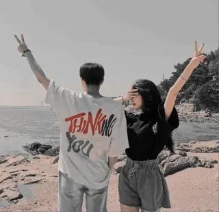 ✌️ 70c49307 THINKING YOU 情侣, 海滩, 和平标志, 海洋, 想你 telegram sticker