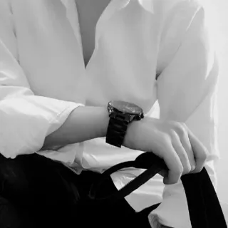 🕳 96162a81 手腕, 手表, T恤, 领带, 服装, 配饰 telegram sticker