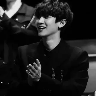 🕷 cc0c9333 человек, мужчина, черно-белое, улыбается, портрет whatsapp sticker