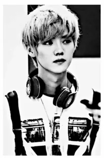 🖤 6ac0a47d man, person, headphones, portrait, asian, music, fashion telegram sticker