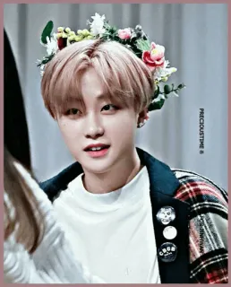 〰 1d3d11aa PRECIOUSTIME B kpop, idol, personne, portrait, homme, fleurs, mignon whatsapp sticker