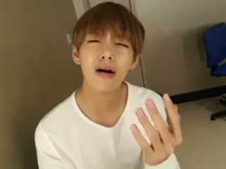 😐 b3b1dacc V K-pop, Idol, Cantor, V telegram sticker