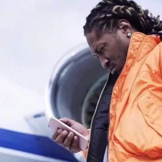 🤨 34e803e1 Future музыкант, рэпер, Future, музыка, знаменитость, аэропорт whatsapp sticker