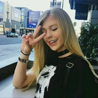 ✌️ 0cdb1b7c ผู้หญิง, สัญลักษณ์สันติภาพ, เด็กผู้หญิง, สาว, ผมบลอนด์ telegram sticker