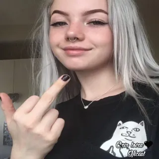 🖕 a8534401 Cris lobon Oficial นิ้วกลาง, ท่าทางดูถูก, ภาพเหมือน, ผู้หญิง, ผู้หญิง telegram sticker