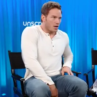 🐁 60b3ebae Chris Pratt attore, celebrità, ritratto, uomo, seduto whatsapp sticker