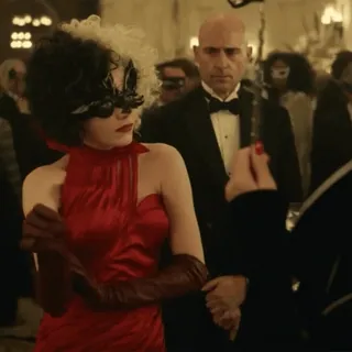 😃 0217fe54 Cruella film, postać, Cruella de Mon, Disney telegram sticker