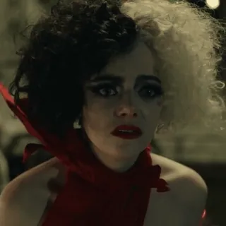 😅 3555e8bd Cruella de Vil cruella, złoczyńca, kobieta, czarno białe włosy, disney telegram sticker