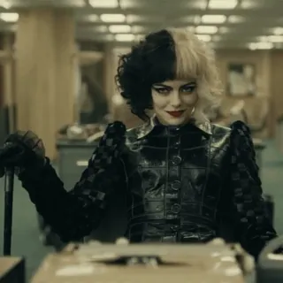 😈 3cc1f949 Cruella de Vil Cruella Cruella, Disney, złoczyńca, moda, czarno-białe, film, kino telegram sticker