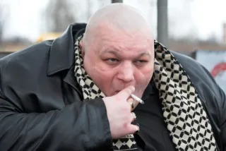 😈 b22df30a fumer, homme, cigarette, écharpe, blouson cuir, tabac whatsapp sticker