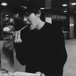 🖇 64a2f611 eating, black and white, person, food telegram sticker