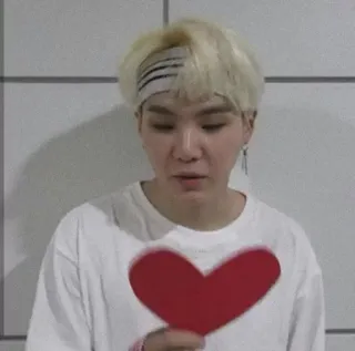 🖤 091fd022 Suga Suga, 心, 人, 韩流, 男性 telegram sticker