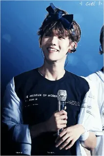 🕸 a6db9fc6 THE MUSEUM OF MODERN ART NEW YORK N person, museum, moderne kunst, new york, mann, mikrofon whatsapp sticker