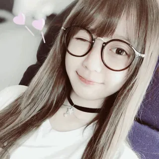 🥕 b934f60e phụ nữ, cô gái, kính, chân dung, nháy mắt, dễ thương whatsapp sticker