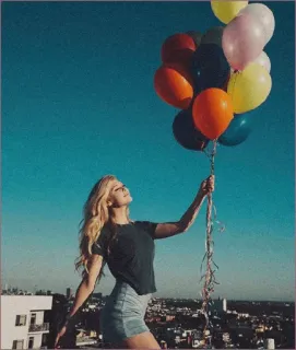 ⚡️ 8202b9d5 balões, mulher, céu, cidade, feliz, celebração, festa telegram sticker