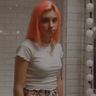 🤦‍♀️ 06d23286 kobieta, nastolatka, różowe włosy, portret, lustro telegram sticker