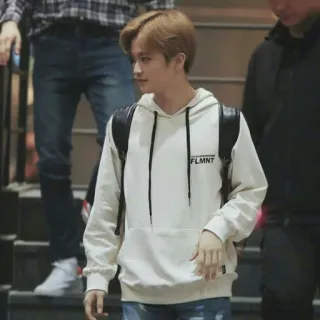 🌑 01167f8e FLMNT áo hoodie, quần áo, thời trang, phong cách, trang phục thường ngày telegram sticker