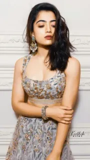 🤤 d1e59fc8 여자, 인도인, 모델, 패션, 여배우, 드레스 telegram sticker