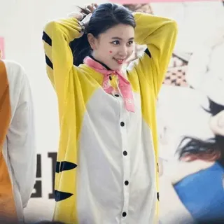 🐯 54abcd71 여자, 소녀, 노란색, 잠옷, 키구루미 telegram sticker