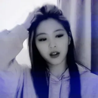 📘 372aa12f woman, girl, portrait, beauty, selfie telegram sticker