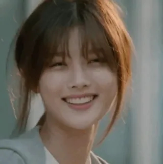 🎐 e84ea1bb ผู้หญิง, ยิ้ม, ภาพเหมือน, เอเชีย, คน, ผม, หน้า telegram sticker