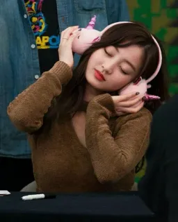 😴 e4c49716 telegram sticker