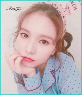 🦋 ffc664c4 -DoJi 女人, 亚洲人, 女孩, 肖像, 可爱, 兔耳朵 whatsapp sticker