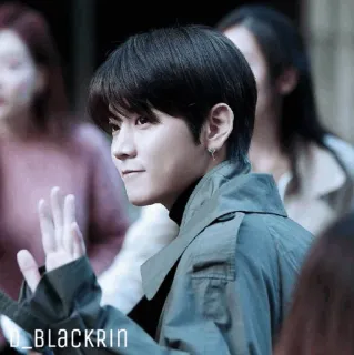 ✨ 1d9effc3 u_blackrin ผู้ชาย, เกาหลี, เอเชีย, ต่างหู, โบกมือ, K-pop telegram sticker