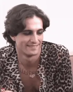 ❤️ 5473f37a Damiano David musicien, chanteur, Måneskin, célébrité, rock star telegram sticker