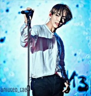 🌿 24a09c46 uniuced_cae singer, music, microphone, performance, stage, kpop, idol whatsapp sticker