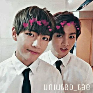 💎 fcee12a5 uniuted_tae kpop, hearts, cute, friends, selfie, aesthetic whatsapp sticker