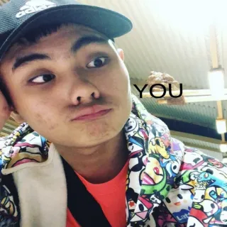 😘 9b42b2c0 YOU orang, potret, pria, selfie, kasual, topi whatsapp sticker