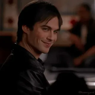 🎭 a299e7ae Damon Salvatore The Vampire Diaries Pamiętniki wampirów, Damon, Damon Salvatore, wampir, przystojny, uśmiechnięty telegram sticker