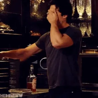 🍷 b8ecd557 telegram sticker