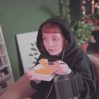 😋 6ba40d07 ผู้หญิง, กิน, อาหาร, ภาพเหมือน, ในร่ม, ลำลอง telegram sticker