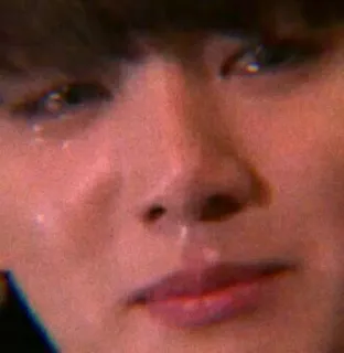 🦋 9bcfce0c menangis, sedih, air mata, emosional, close-up, wajah telegram sticker