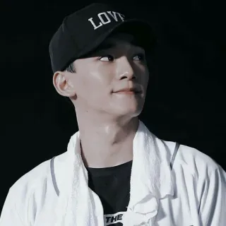 ⛓ aa76e633 LOVE homem, boné, amor, pessoa telegram sticker