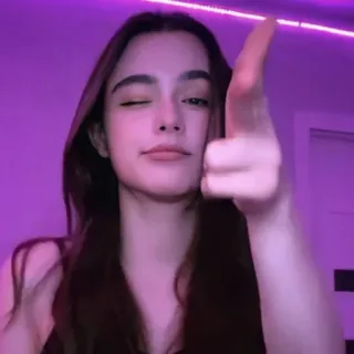 ❤️ 4712f85d ผู้หญิง, คน, ผู้หญิง, ท่าทาง telegram sticker