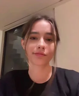 🌸 b8709f93 woman, portrait, person, face, indoor telegram sticker