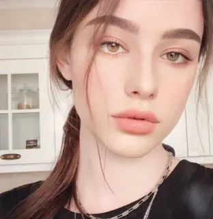 💕 be0813f4 woman, portrait, beauty, face, girl, model telegram sticker