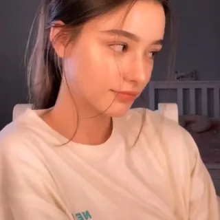 💅 86861ada wanita, potret, gadis, wajah, kecantikan, muda, remaja telegram sticker