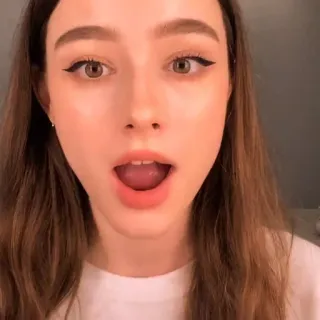 💅 9de46958 wanita, gadis, wajah, makeup, eyeliner, potret telegram sticker