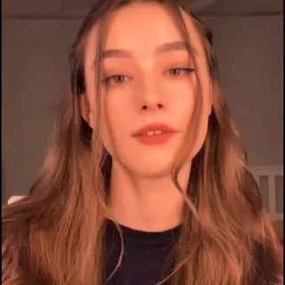 💅 e1323f26 wanita, potret, gadis, wajah, kecantikan, rambut telegram sticker