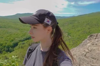 💛 65525dc3 donna, escursionismo, natura, outdoor, persona, montagne whatsapp sticker