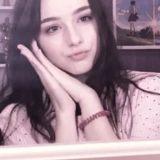 🐠 e1030abf ritratto, donna, selfie, ragazza, bruna telegram sticker